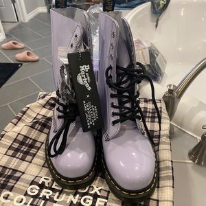 Marc Jacob and Dr. Marten collab combat boots!